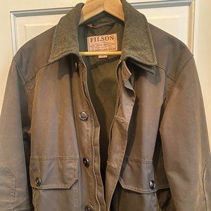 FILSON Men's Ranger Oil Cloth Bomber (MEDIUM)